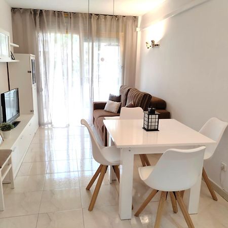Luminoso Apartamento En Salou Con Terraza Y Parque Infantil Ideal Familias Bagian luar foto