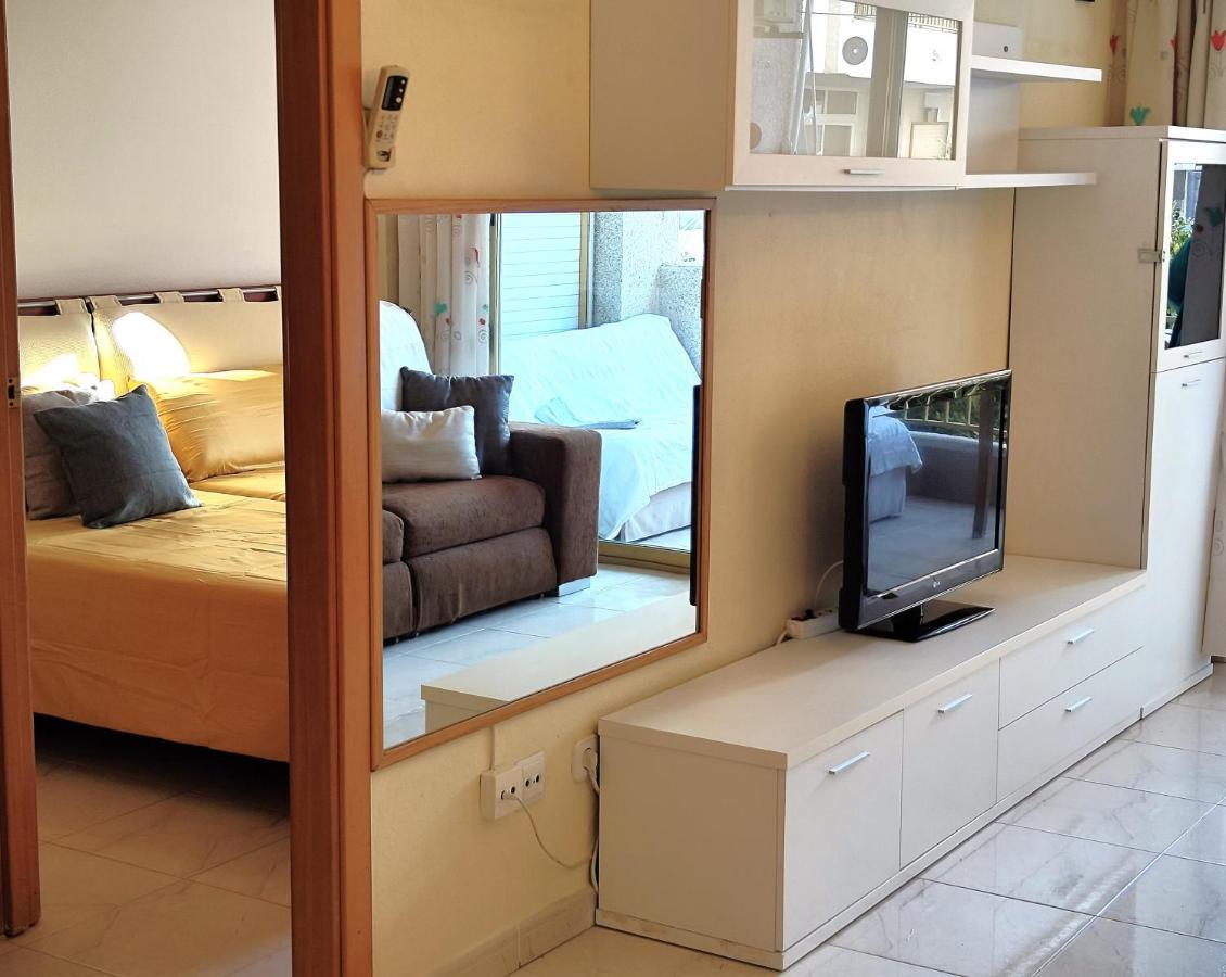 Luminoso Apartamento En Salou Con Terraza Y Parque Infantil Ideal Familias Bagian luar foto