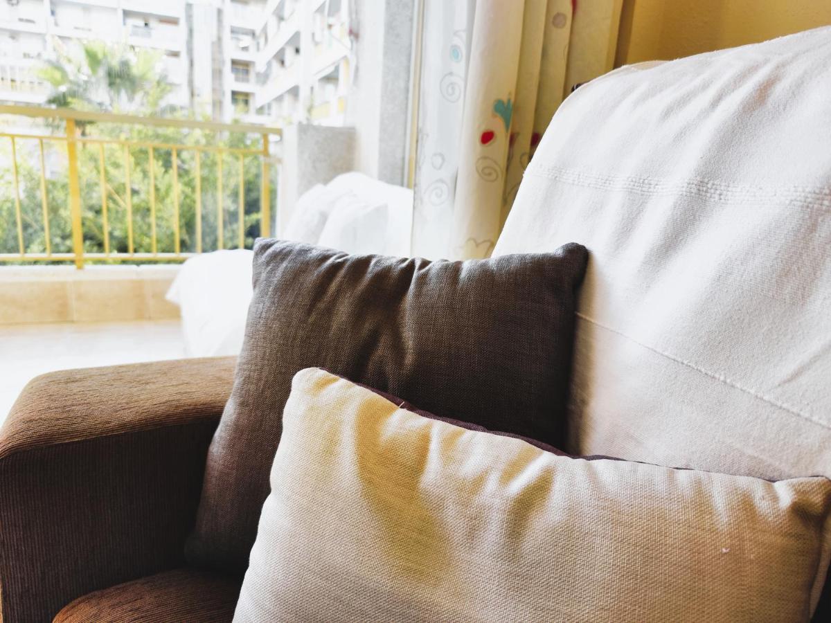 Luminoso Apartamento En Salou Con Terraza Y Parque Infantil Ideal Familias Bagian luar foto