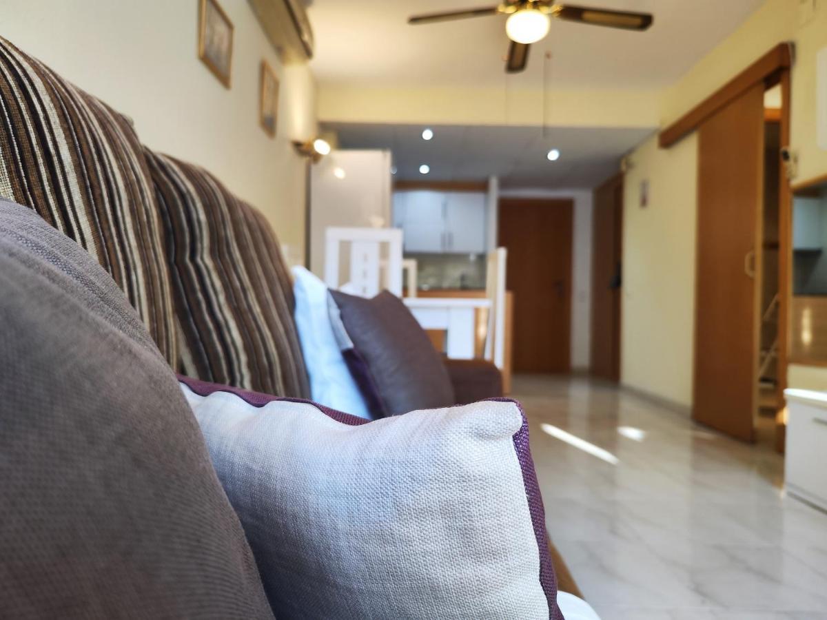 Luminoso Apartamento En Salou Con Terraza Y Parque Infantil Ideal Familias Bagian luar foto