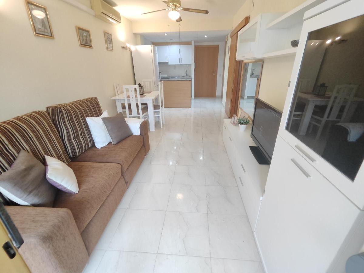 Luminoso Apartamento En Salou Con Terraza Y Parque Infantil Ideal Familias Bagian luar foto