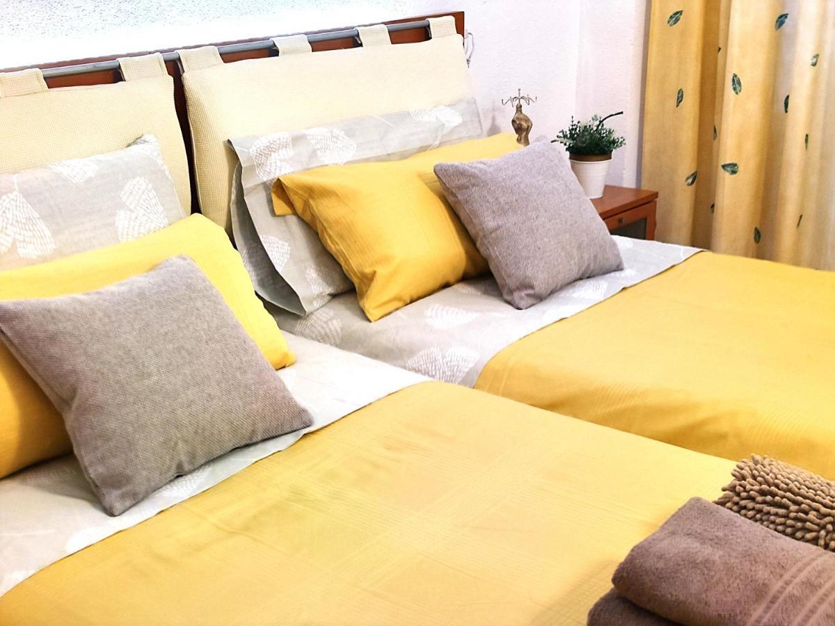 Luminoso Apartamento En Salou Con Terraza Y Parque Infantil Ideal Familias Bagian luar foto