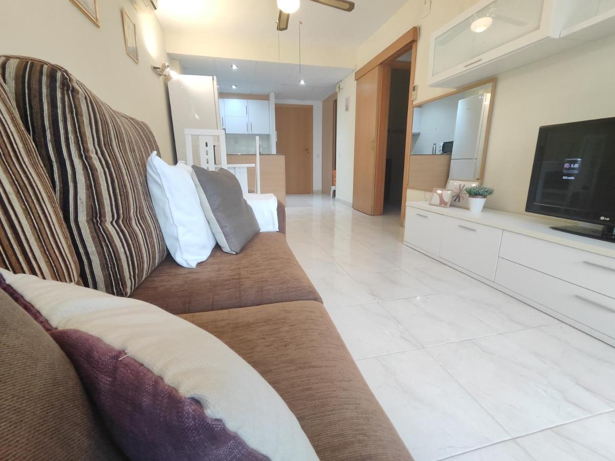 Luminoso Apartamento En Salou Con Terraza Y Parque Infantil Ideal Familias Bagian luar foto