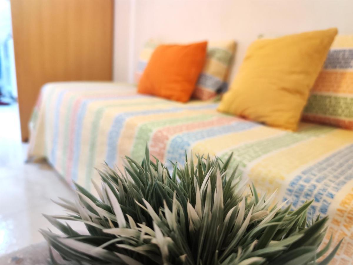 Luminoso Apartamento En Salou Con Terraza Y Parque Infantil Ideal Familias Bagian luar foto