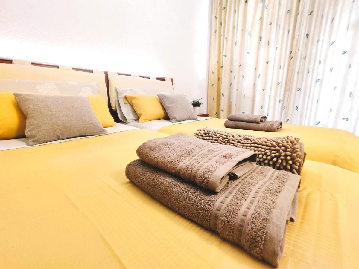 Luminoso Apartamento En Salou Con Terraza Y Parque Infantil Ideal Familias Bagian luar foto