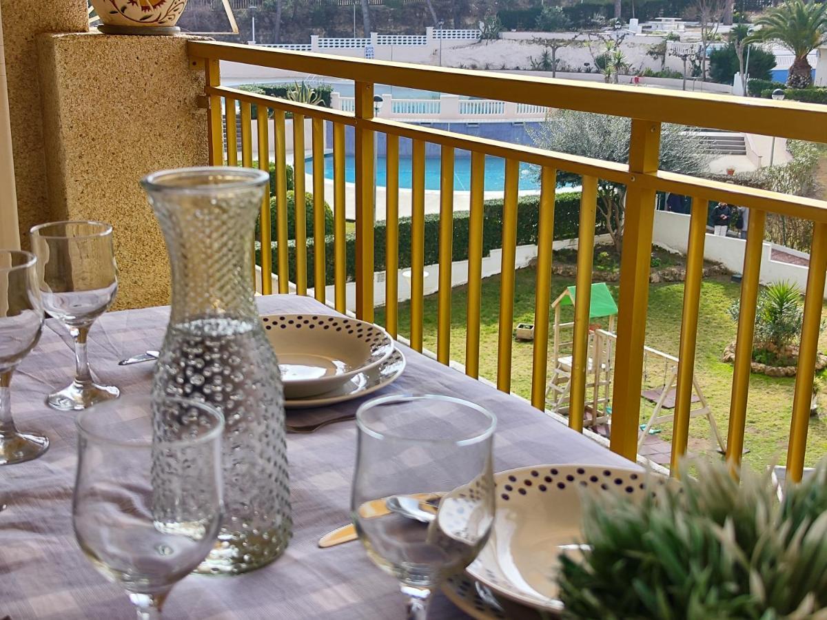 Luminoso Apartamento En Salou Con Terraza Y Parque Infantil Ideal Familias Bagian luar foto
