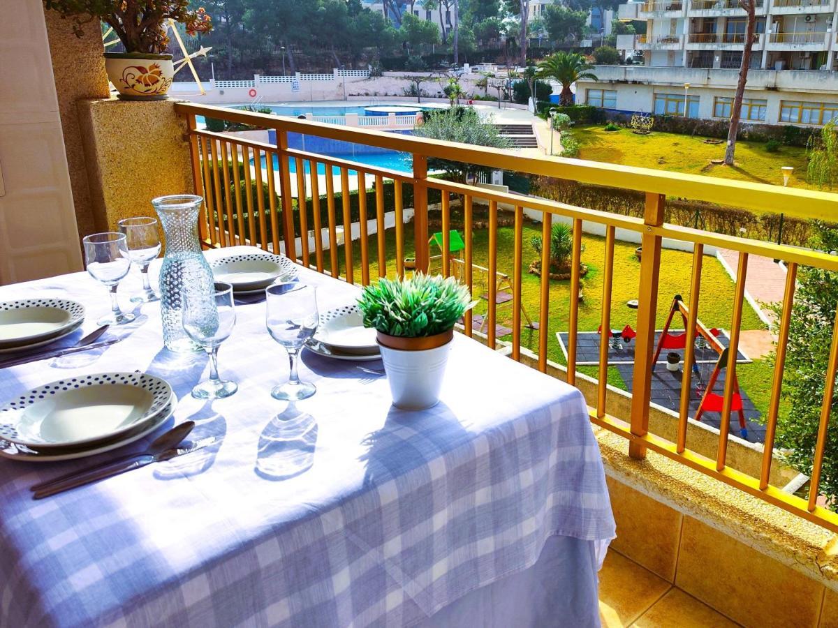 Luminoso Apartamento En Salou Con Terraza Y Parque Infantil Ideal Familias Bagian luar foto