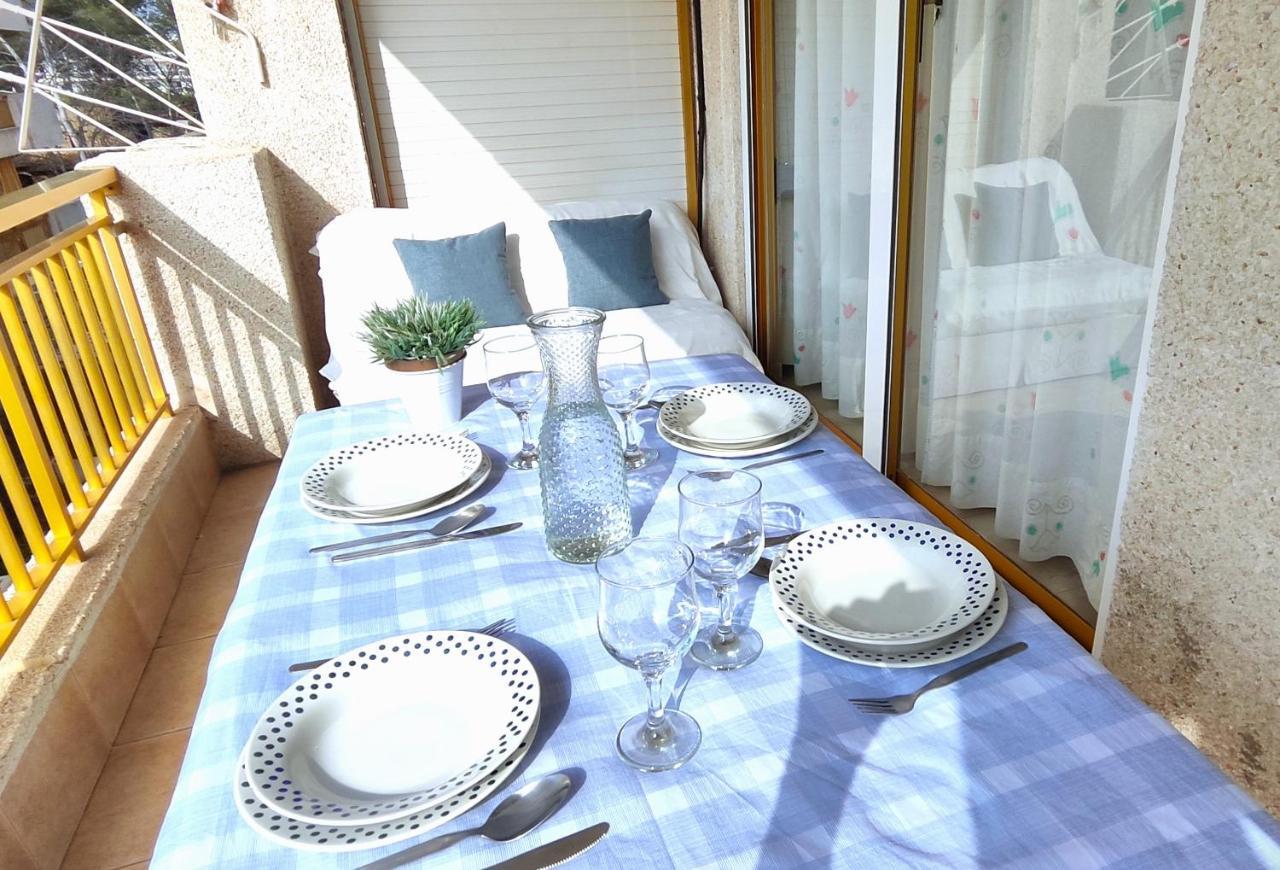 Luminoso Apartamento En Salou Con Terraza Y Parque Infantil Ideal Familias Bagian luar foto