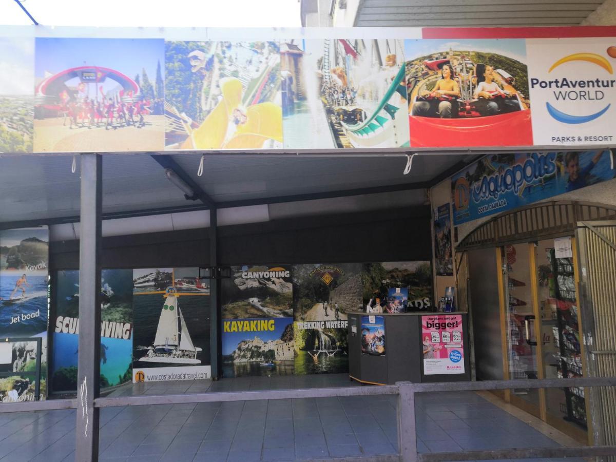 Luminoso Apartamento En Salou Con Terraza Y Parque Infantil Ideal Familias Bagian luar foto