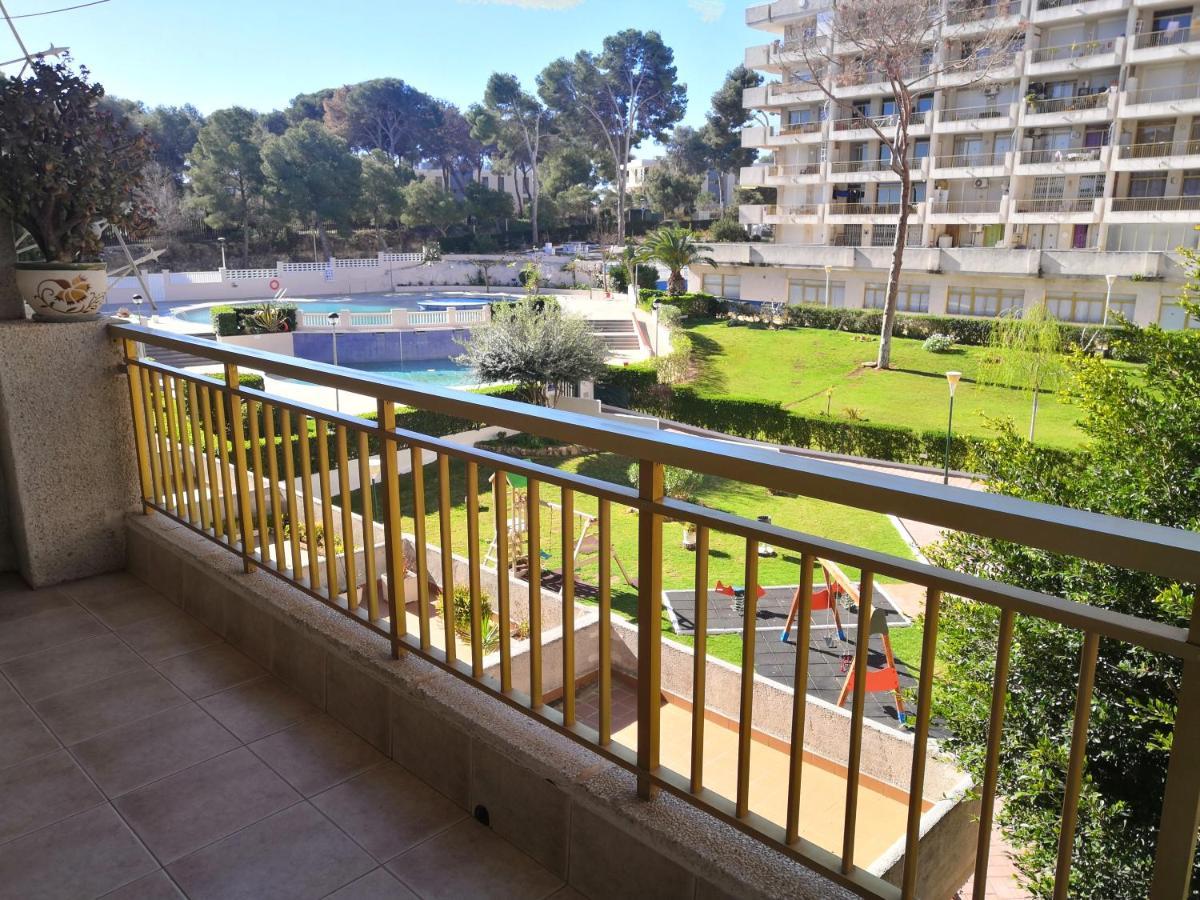 Luminoso Apartamento En Salou Con Terraza Y Parque Infantil Ideal Familias Bagian luar foto