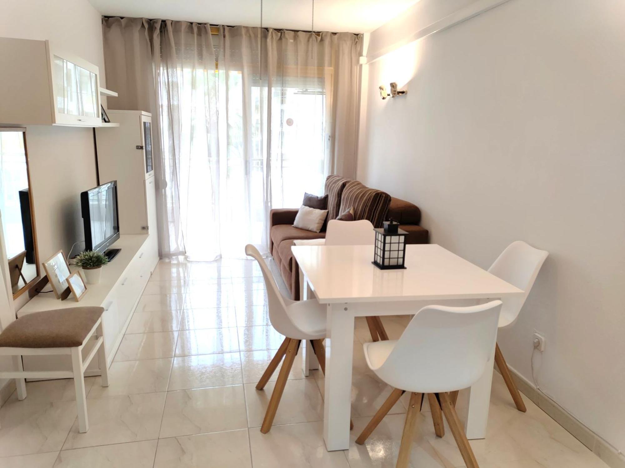 Luminoso Apartamento En Salou Con Terraza Y Parque Infantil Ideal Familias Bagian luar foto